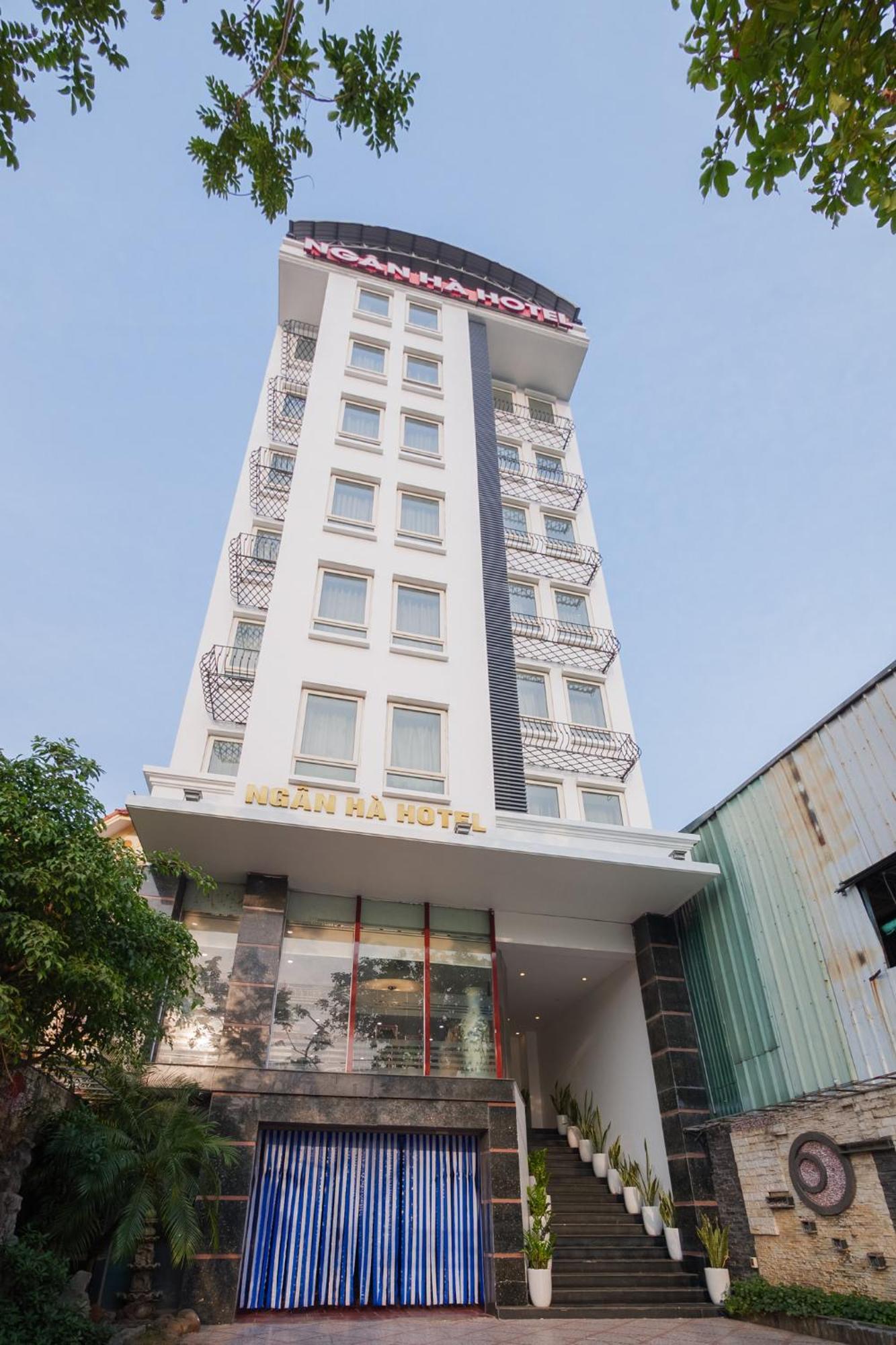 Ngan Ha Hotel Long Bien Hanói Exterior foto